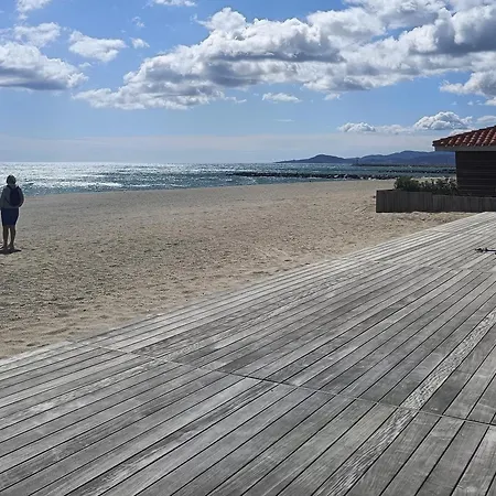 Saint-cyprien Plage, Charmant Studio Meuble Vue Mer Apartamento *