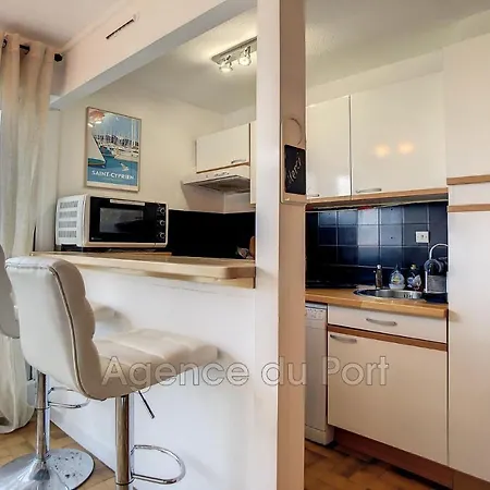 Apartment Saint-cyprien Plage, Charmant Studio Meuble Vue Mer Saint-Cyprien (Pyrenees-Orientales)